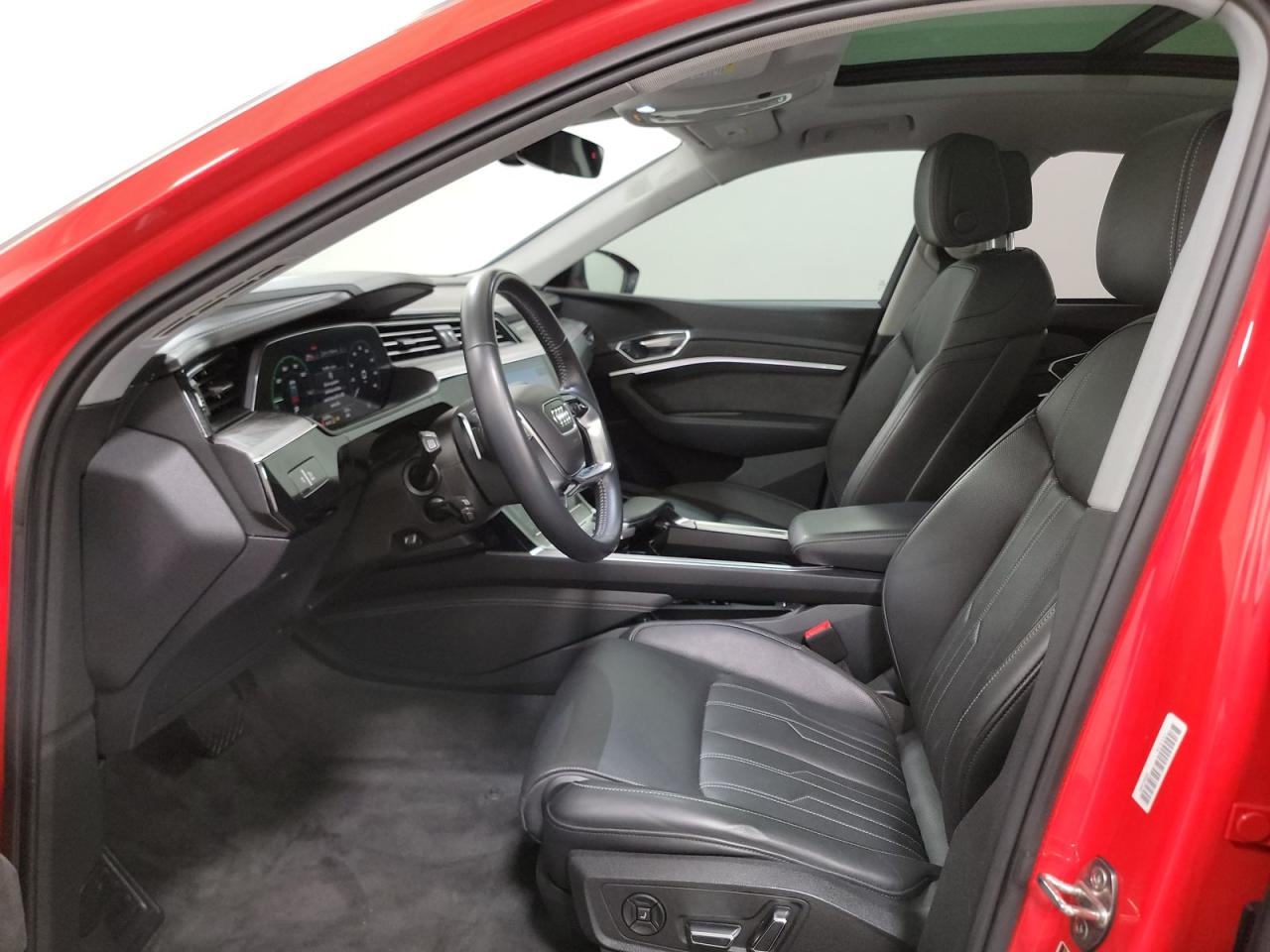 AUDI E-TRON 2021