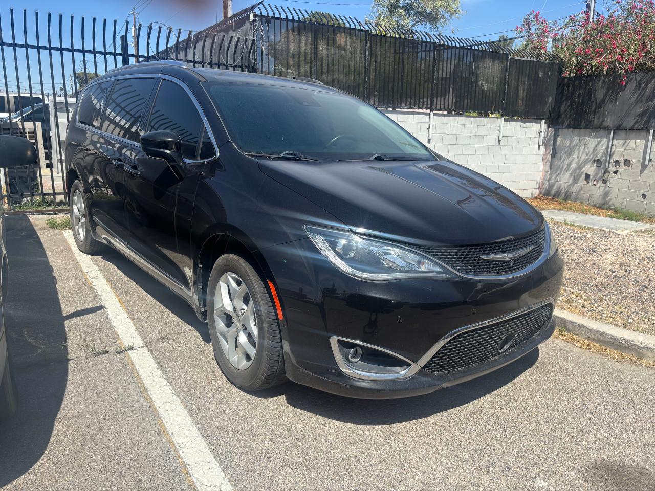 CHRYSLER PACIFICA TOURING L PLUS