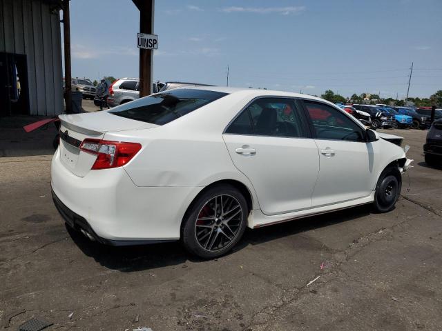 Vin: 4t1bf1fk3eu431644, lot: 59042695, toyota camry l 20143