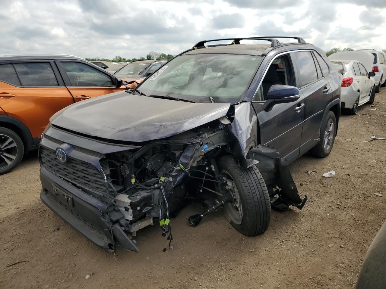 TOYOTA RAV4 XLE