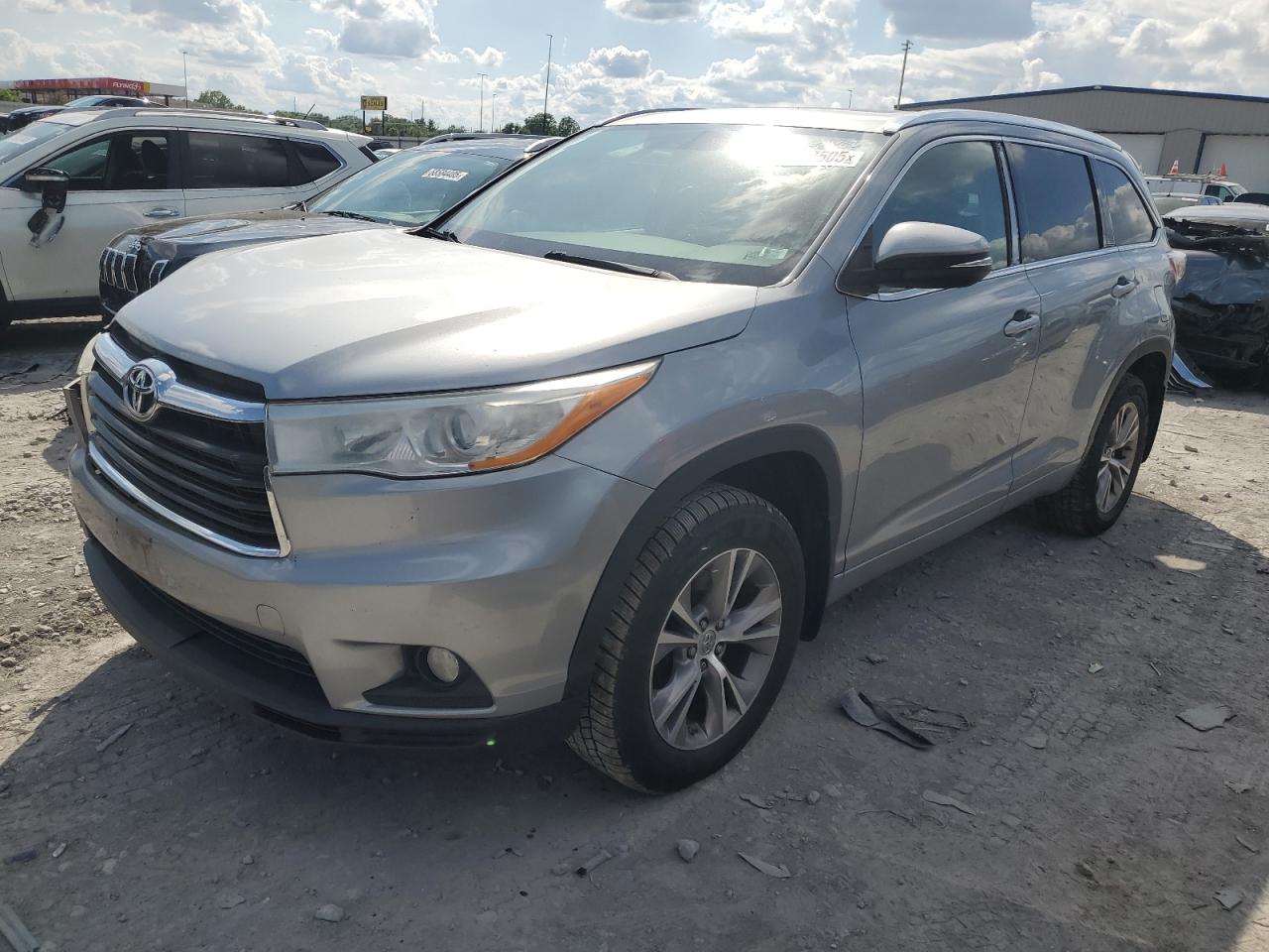 TOYOTA HIGHLANDER XLE