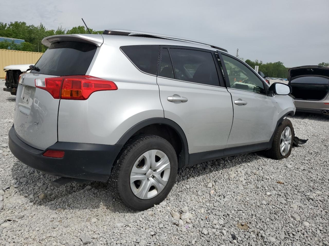 TOYOTA RAV4 LE