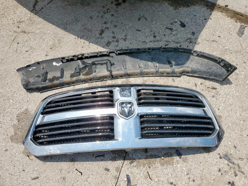 2015 RAM 1500 SLT - 1C6RR6LT9FS566376