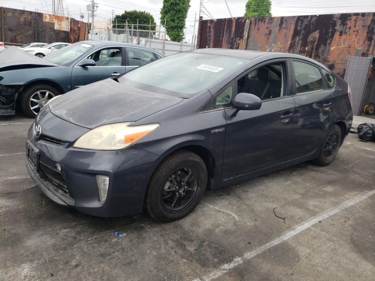 TOYOTA PRIUS