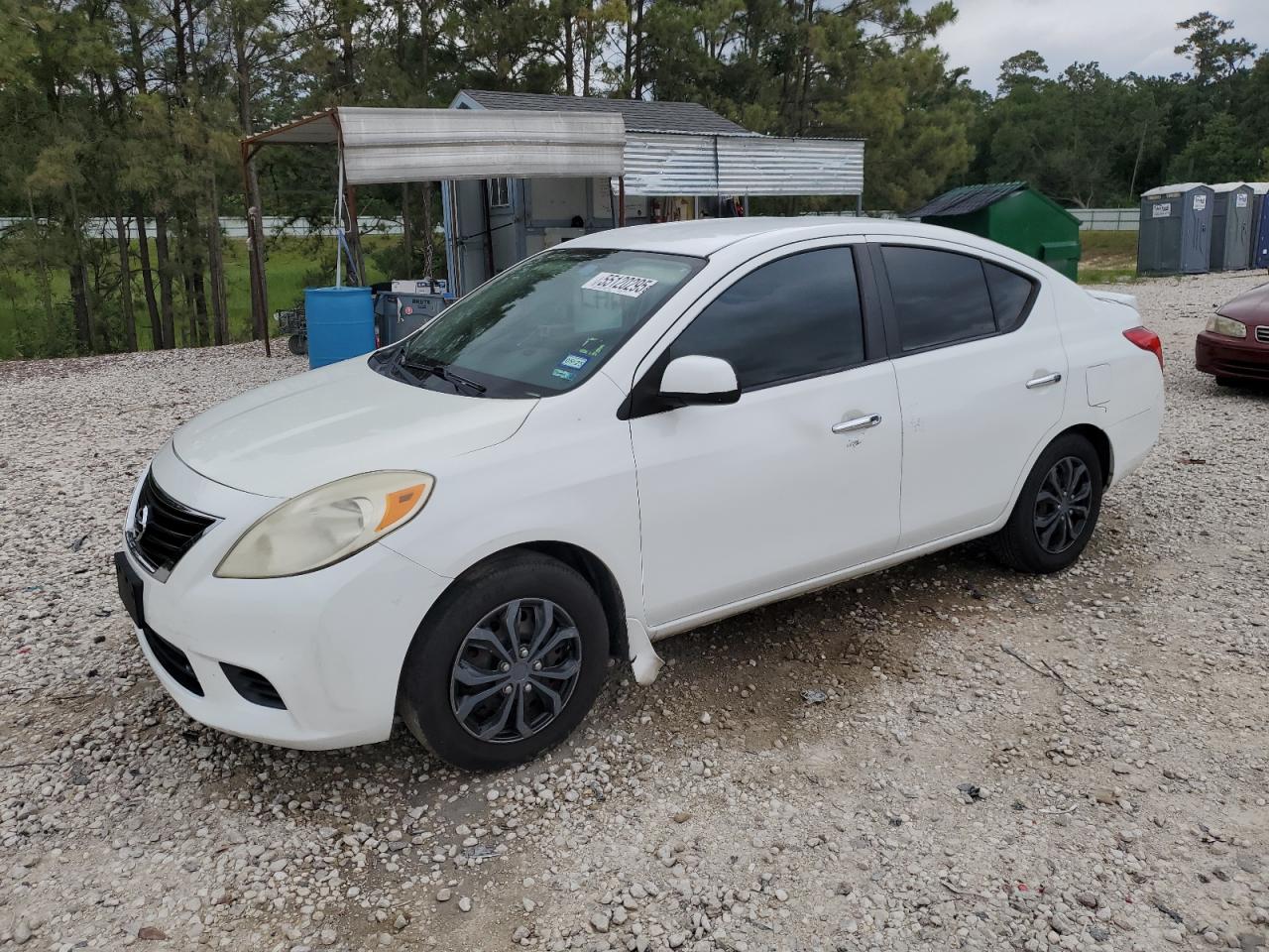 NISSAN VERSA S