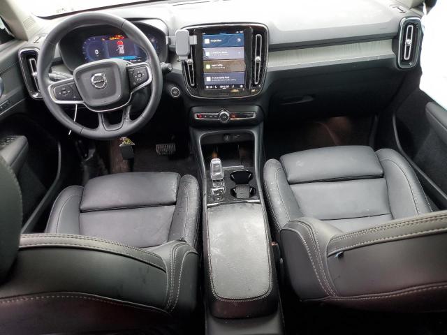 2025 VOLVO XC40 PLUS YV4L12UE8S2504005