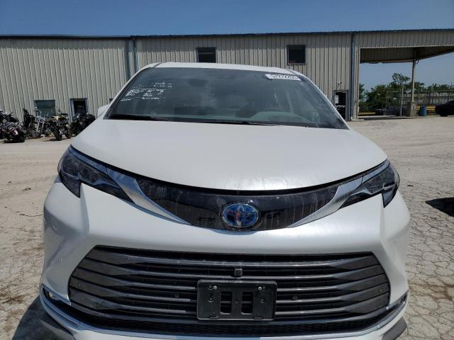 2024 TOYOTA SIENNA LIM 5TDERKEC1RS199449