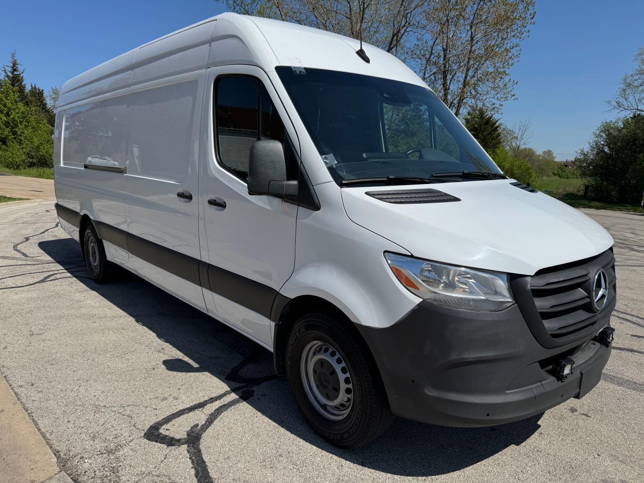 MERCEDES-BENZ SPRINTER 2500