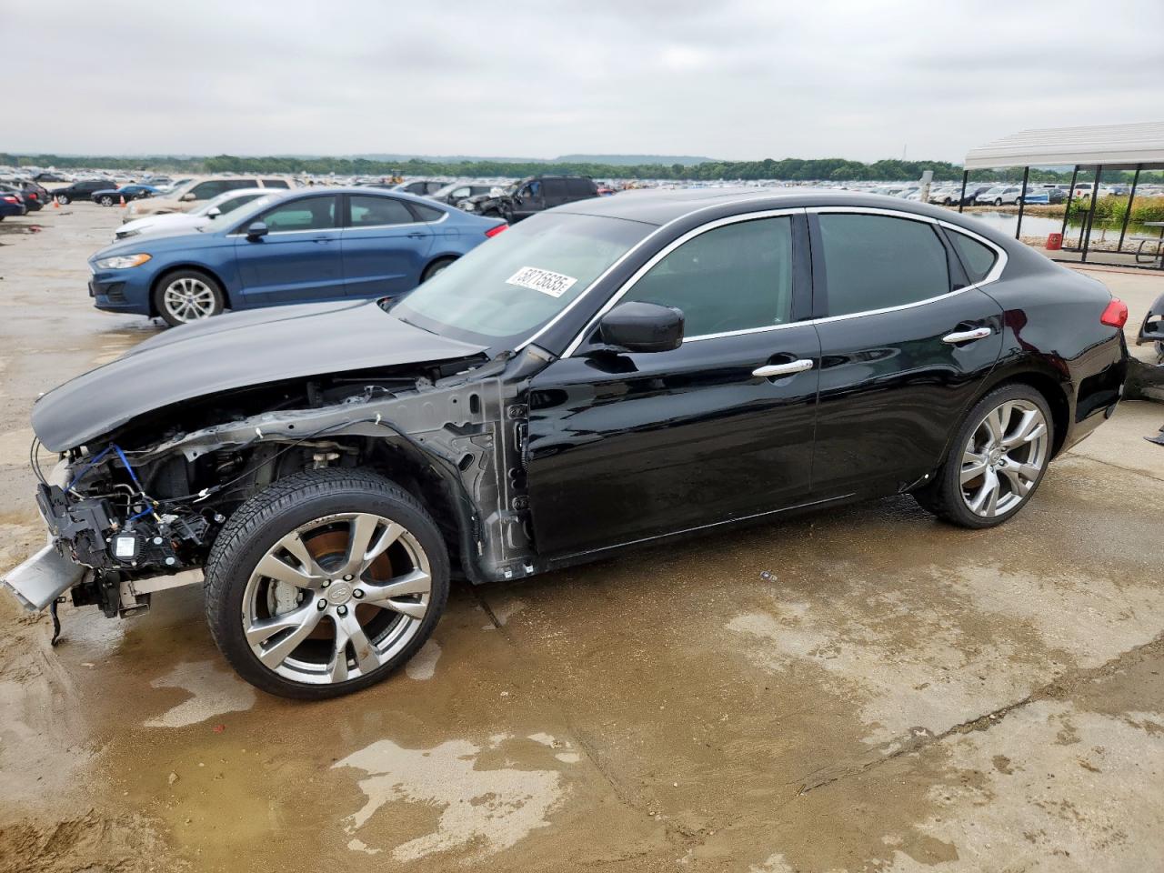 INFINITI M56