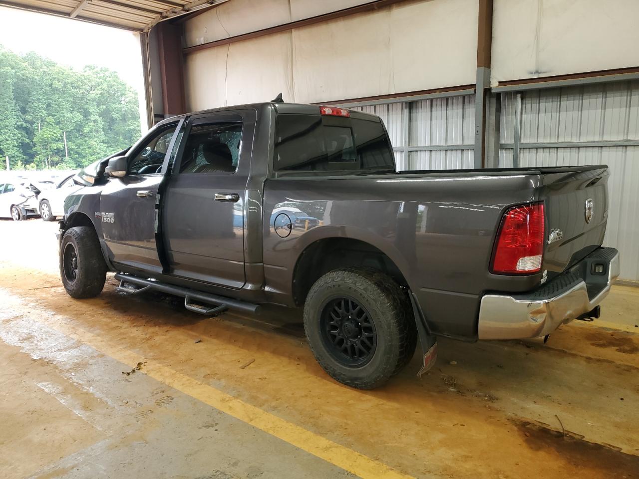 RAM 1500 SLT