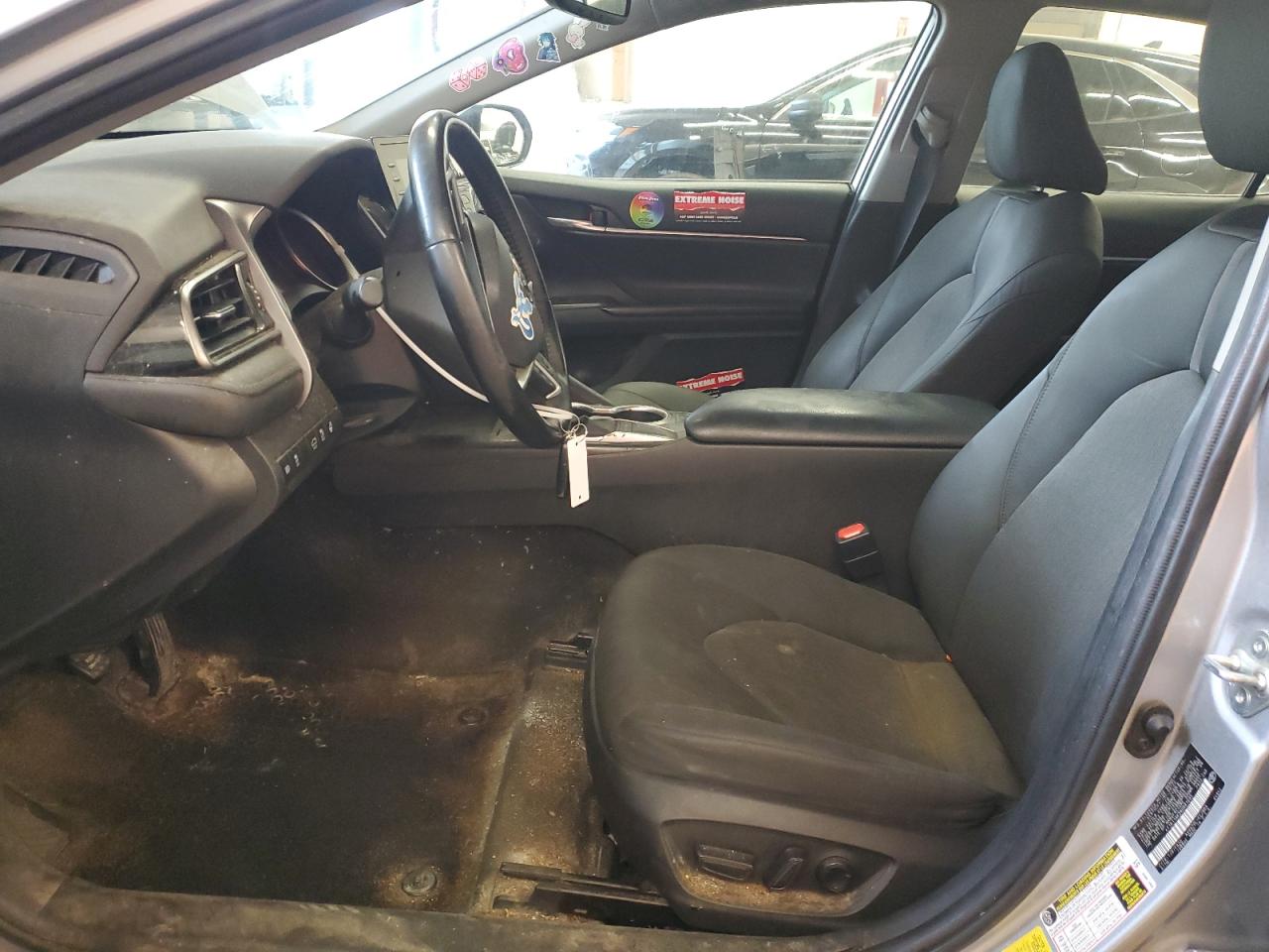 Toyota Camry le 2022