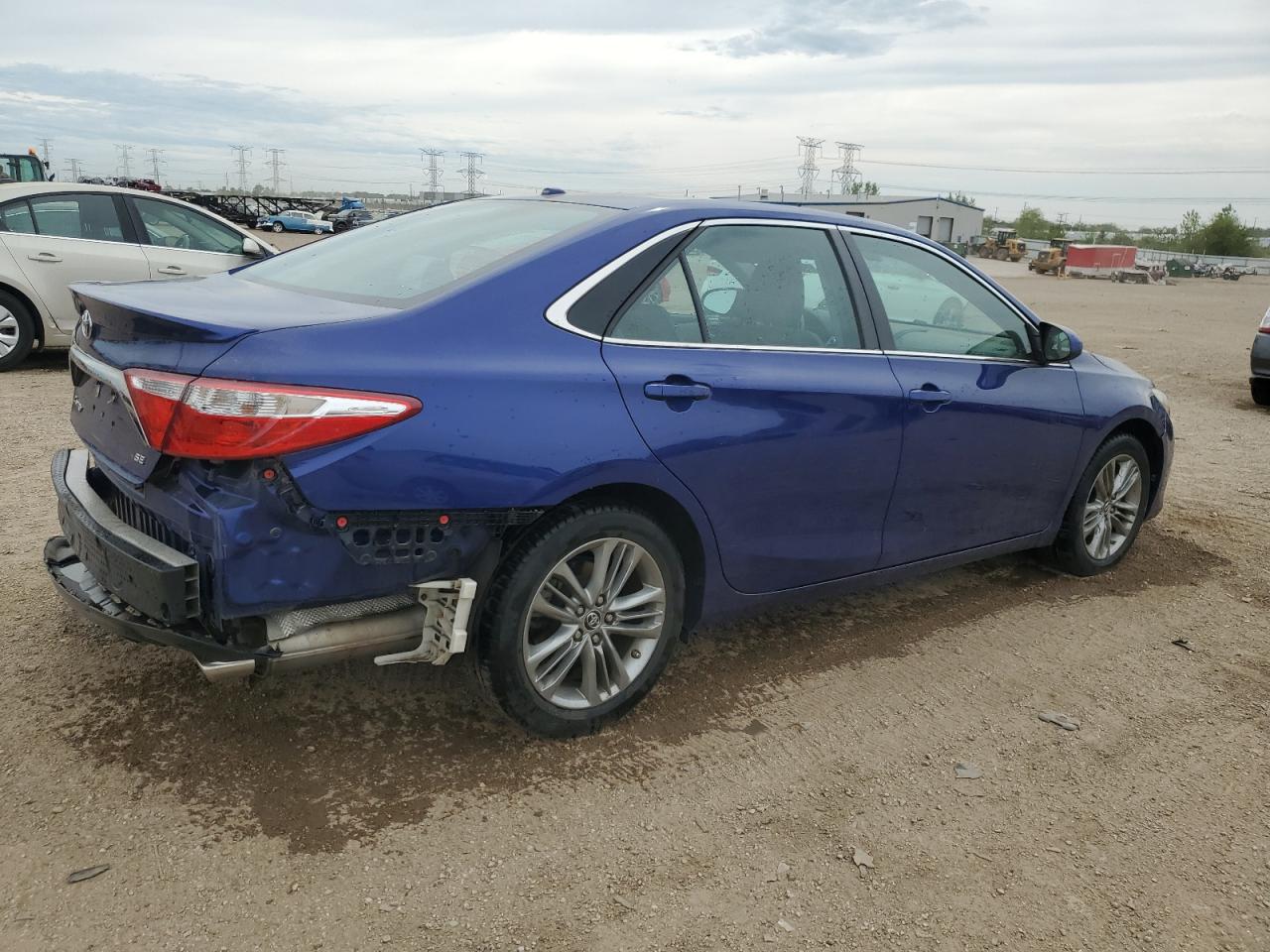 Toyota Camry le 2015