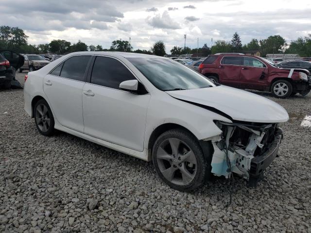 Vin: 4t1bf1fk8eu397295, lot: 57972675, toyota camry l 20144