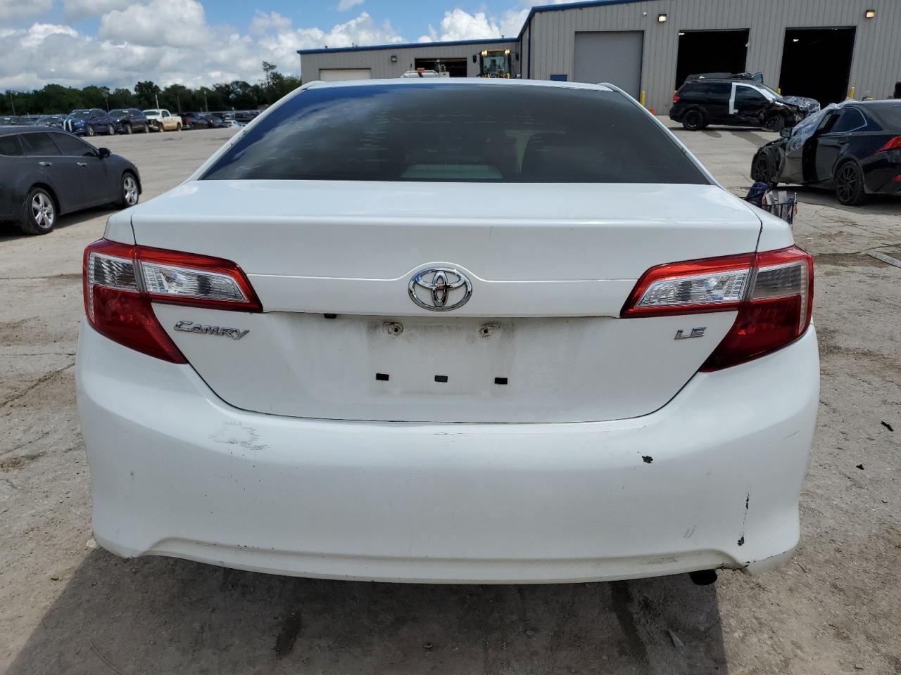 TOYOTA CAMRY L
