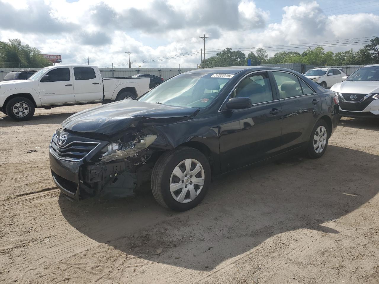 TOYOTA CAMRY BASE