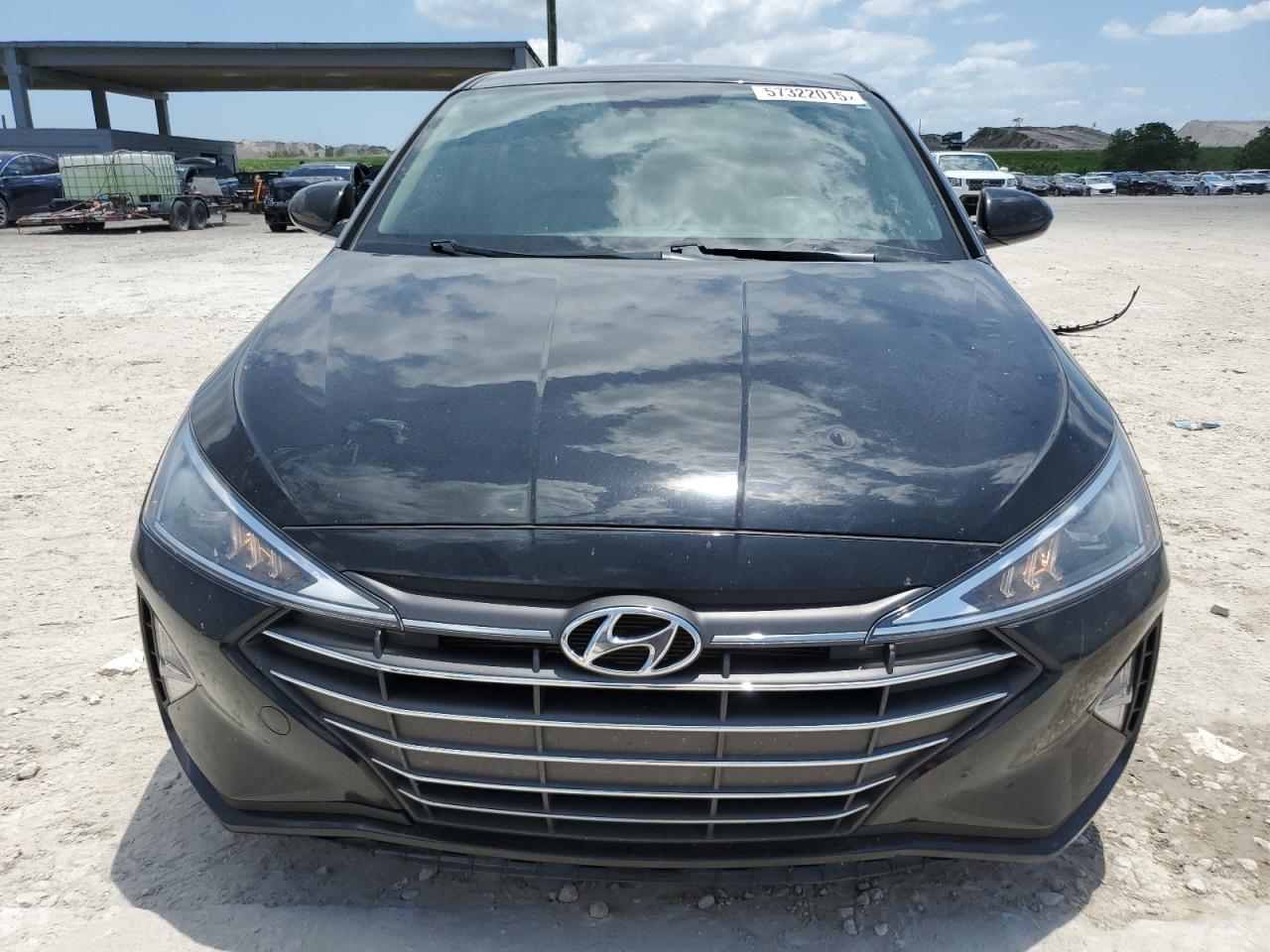 Hyundai Elantra se 2020