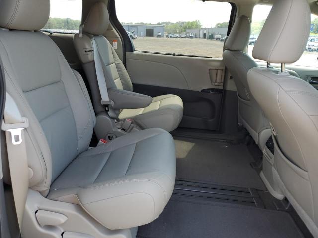 2017 TOYOTA SIENNA XLE - 5TDYZ3DC2HS770174
