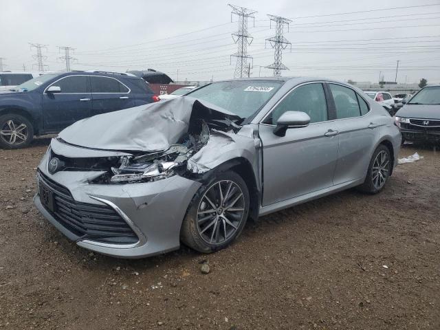 TOYOTA CAMRY XLE