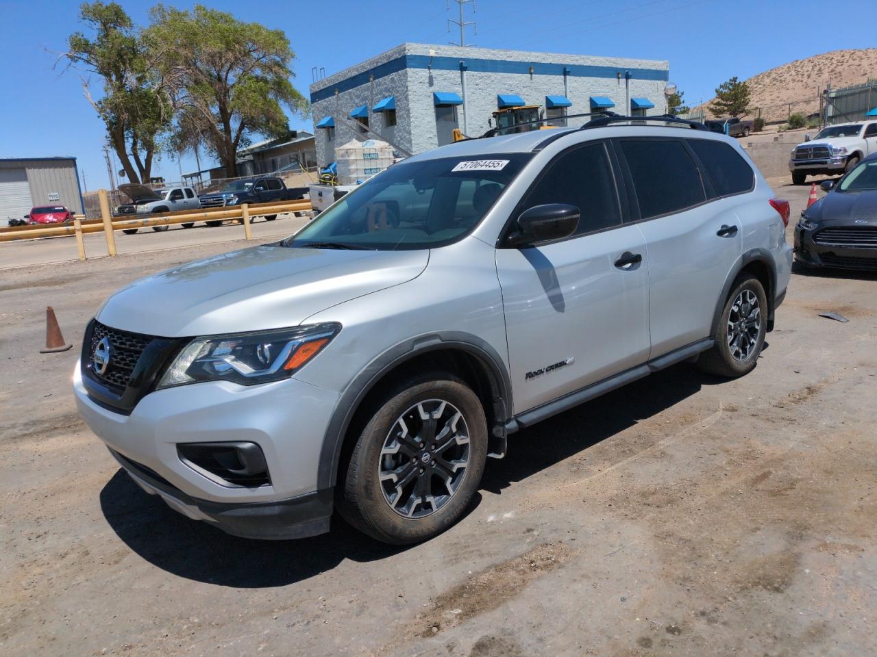 NISSAN PATHFINDER SV