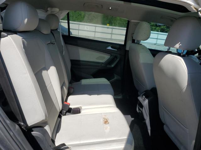2018 VOLKSWAGEN TIGUAN SE 3VV3B7AX8JM040113