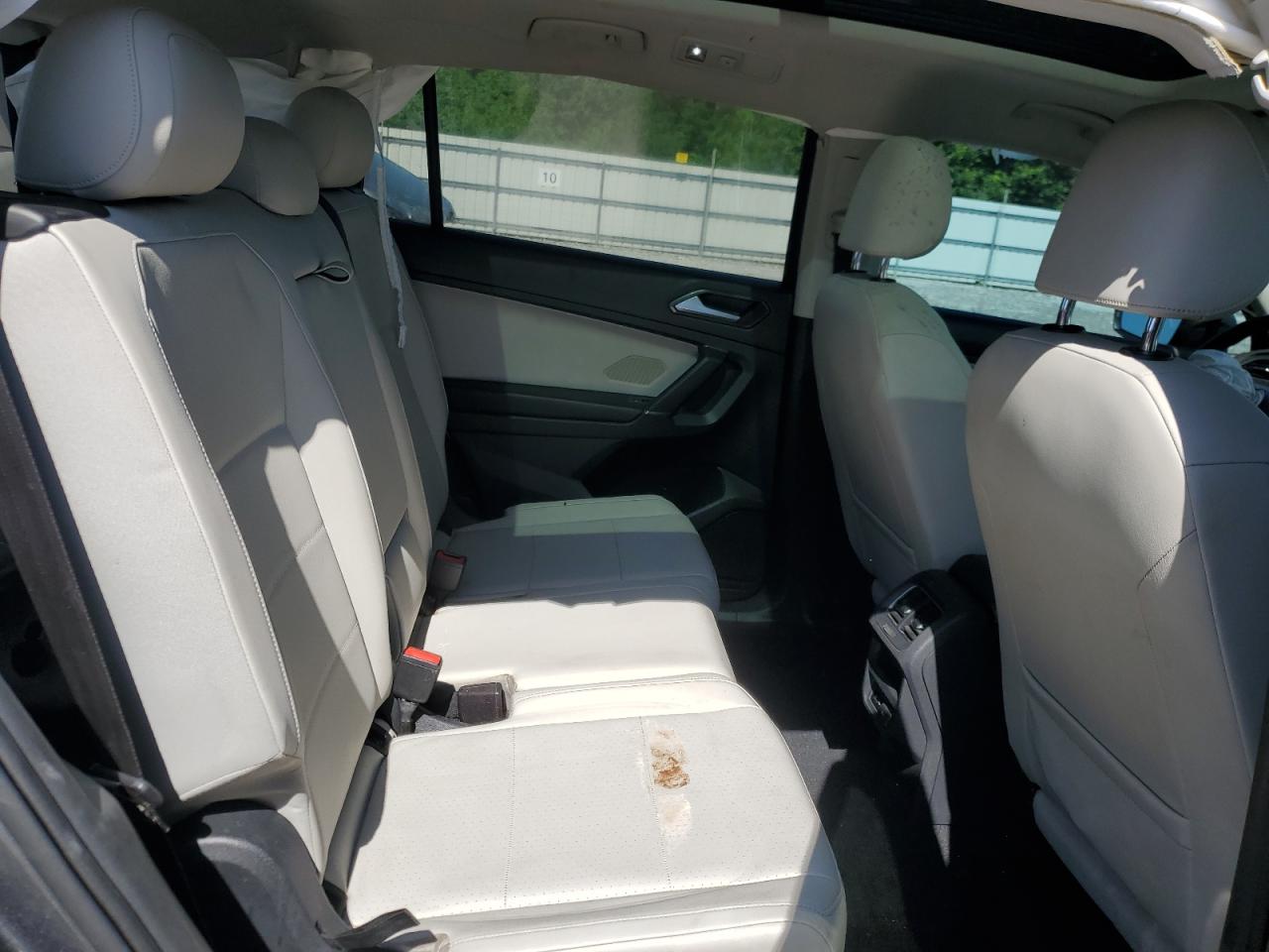 VOLKSWAGEN TIGUAN SE