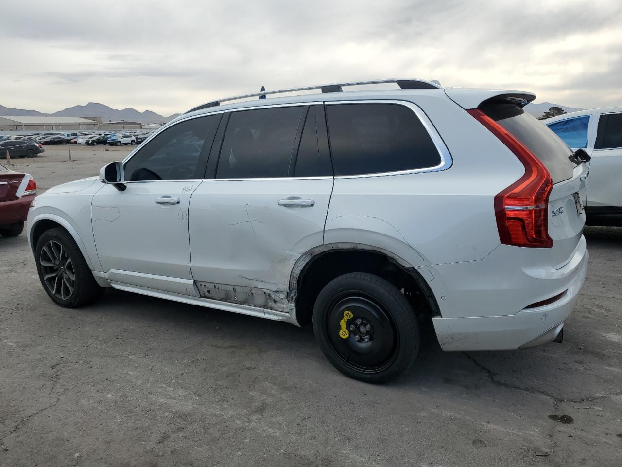 VOLVO XC90 T5
