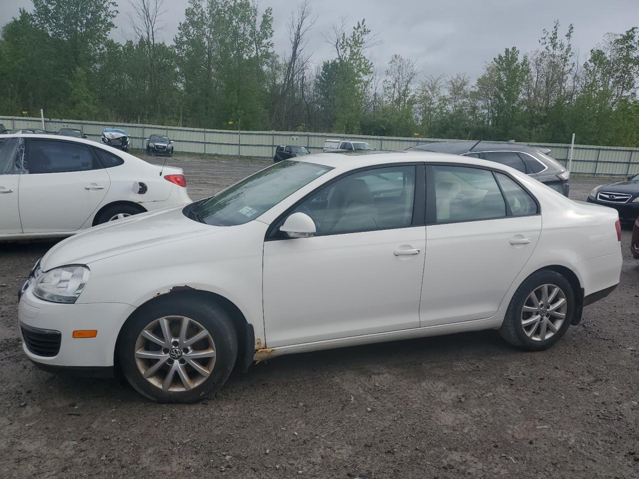 VOLKSWAGEN JETTA SE