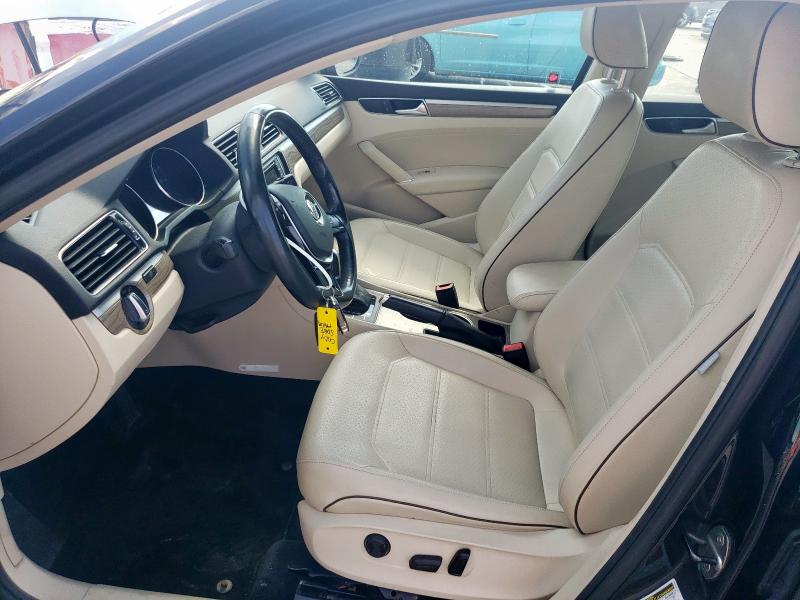2017 VOLKSWAGEN PASSAT SE 1VWGT7A33HC037638