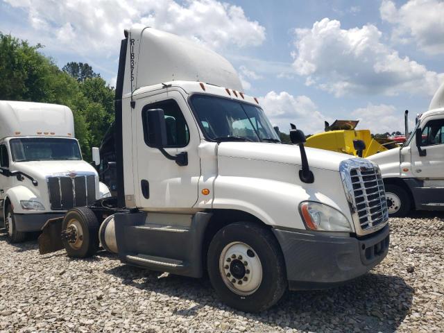 FREIGHTLINER CASCADIA 2016 white tractor diesel 1FUBGEDV1GLHC5789 photo #1