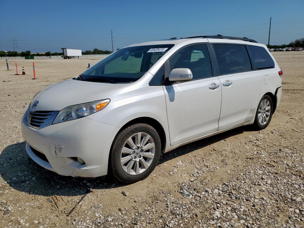 TOYOTA SIENNA XLE