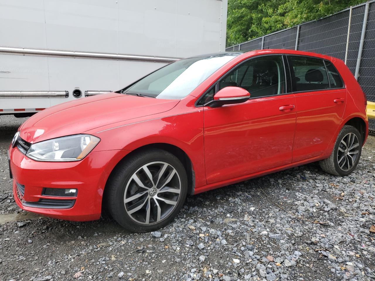 VOLKSWAGEN GOLF S/SE