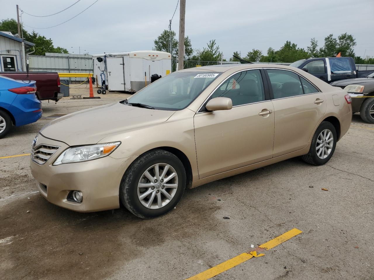 TOYOTA CAMRY SE