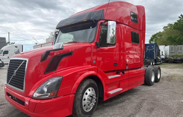 VOLVO VN VNL 2017 red tractor diesel 4V4NC9EH6HN980403 photo #3