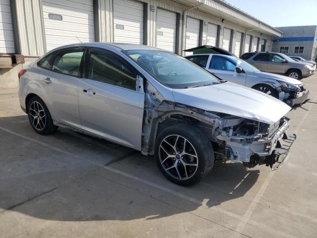 Vin: 1fadp3h2xhl336467, lot: 54236805, ford focus sel 20174