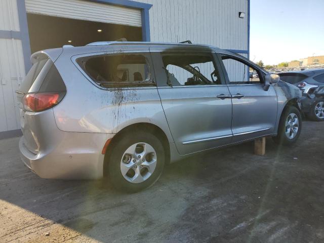 Vin: 2c4rc1eg1hr764158, lot: 58271425, chrysler pacifica touring l plus 20173