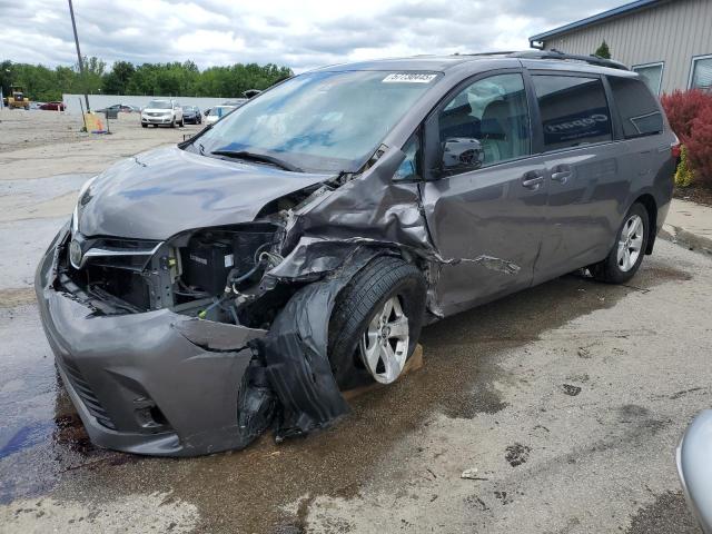 TOYOTA SIENNA LE