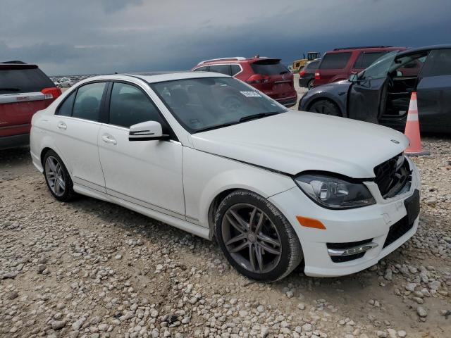 Vin: wddgf4hb3eg232798, lot: 55451045, mercedes-benz c-class 250 20144