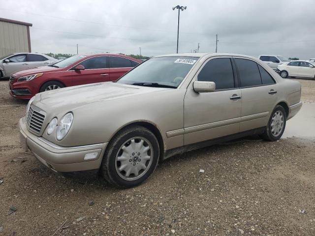 MERCEDES-BENZ E 320