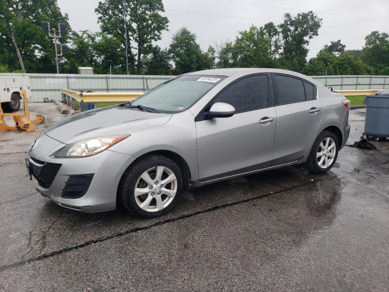 MAZDA 3 I