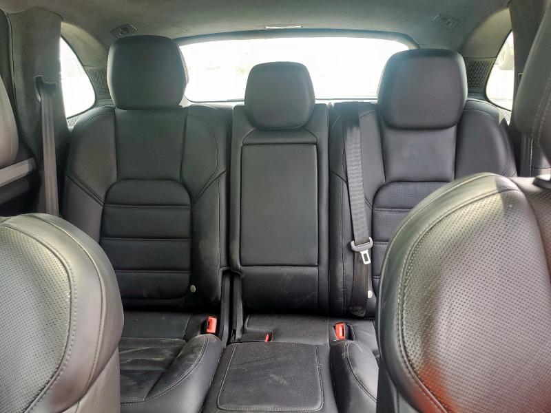 2016 PORSCHE CAYENNE TU - WP1AC2A21GLA88880