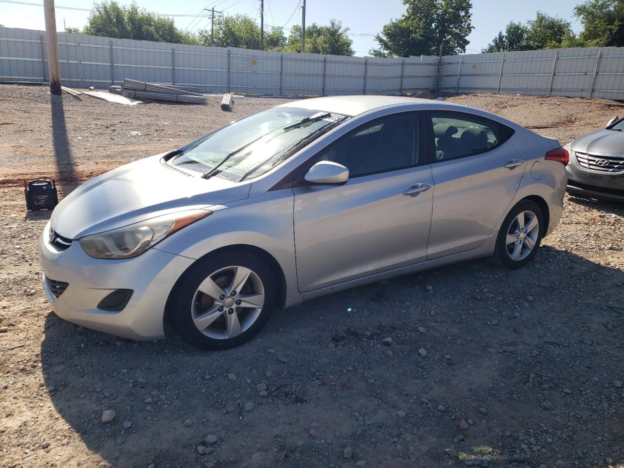 HYUNDAI ELANTRA GLS