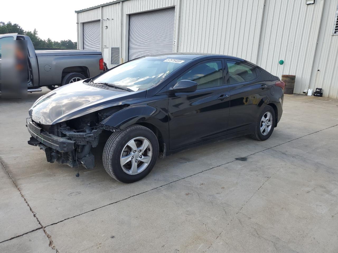 HYUNDAI ELANTRA SE