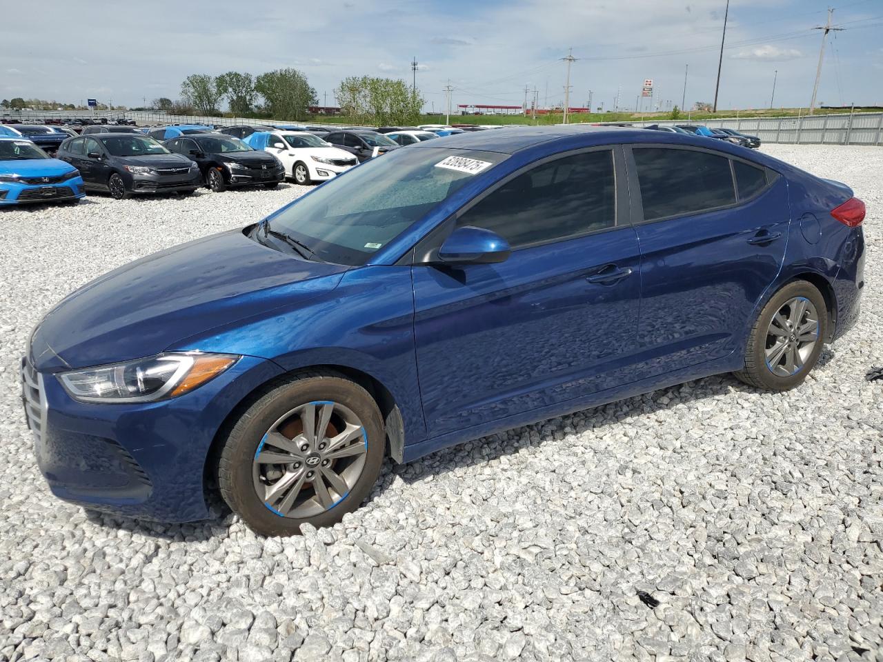 HYUNDAI ELANTRA SE