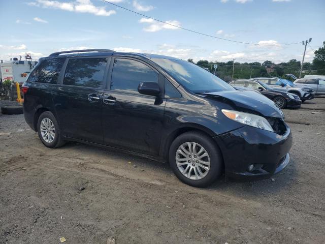 2017 TOYOTA SIENNA XLE - 5TDYZ3DC3HS782169