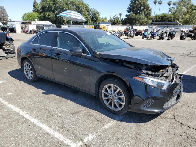 Vin: wdd3g4eb7kw027101, lot: 53363185, mercedes-benz a-class 220 20194