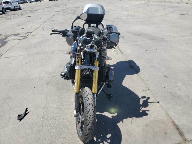 BMW R1200 R 2018 gray  gas WB10A1400JZ198070 photo #3