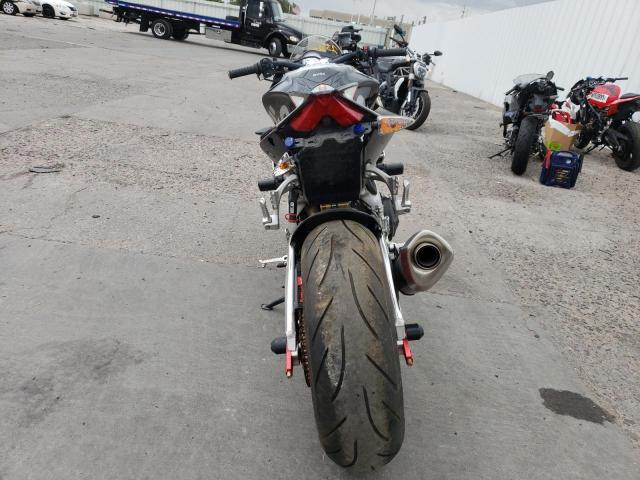 2016 APRILIA TUONO V4 1 ZD4TYUA01GS000426