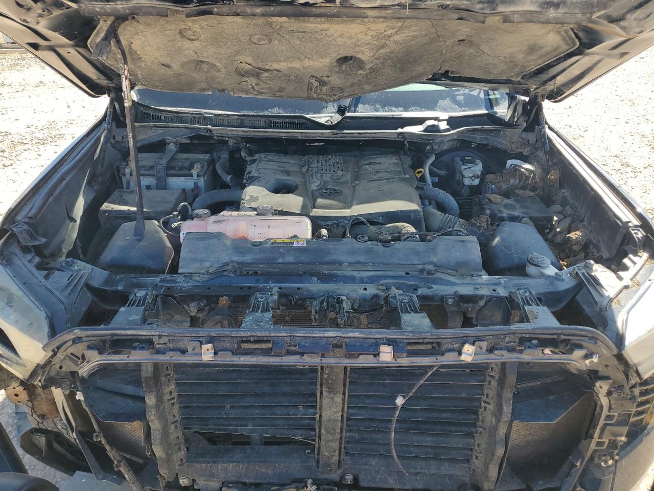 TOYOTA TUNDRA CREWMAX LIMITED