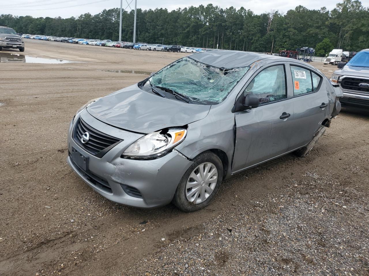 NISSAN VERSA S