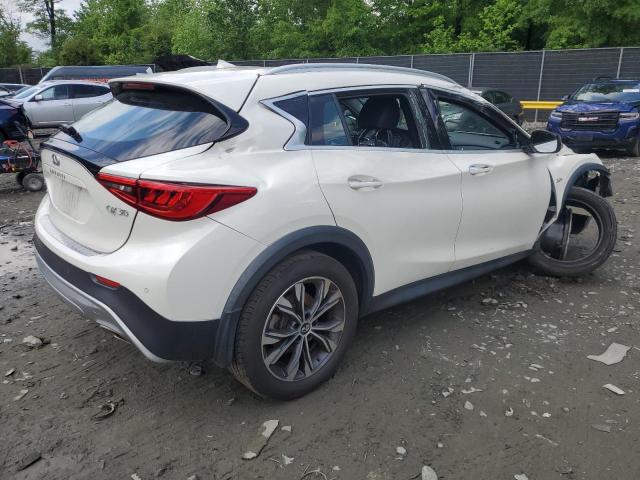 2018 INFINITI QX30 BASE SJKCH5CR3JA059176